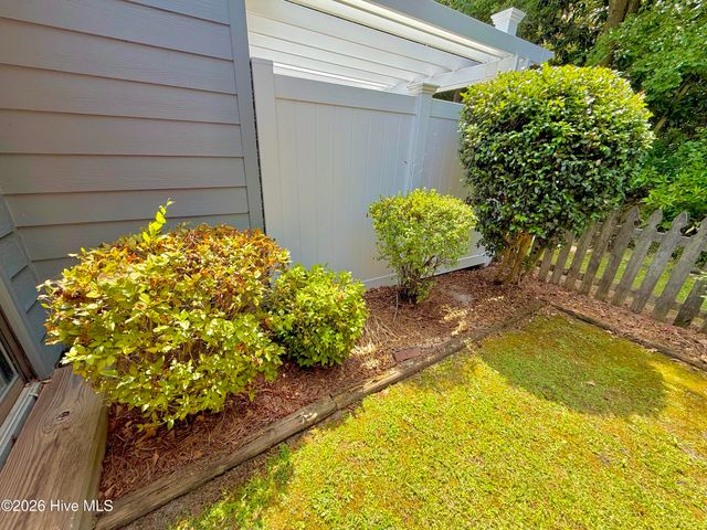 3156 Fox Run Drive, Kinston, NC 28504