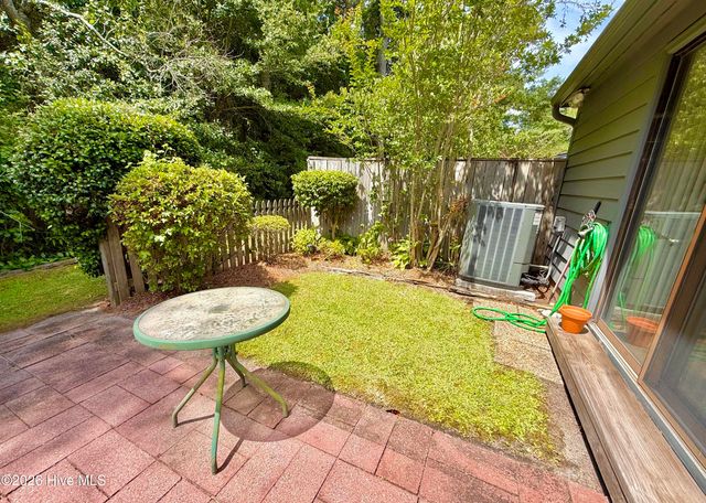 3156 Fox Run Drive, Kinston, NC 28504