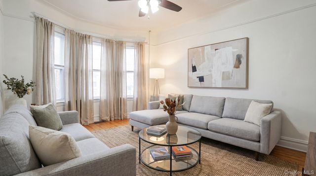 102-12 85th Road, Richmond Hill, NY 11418