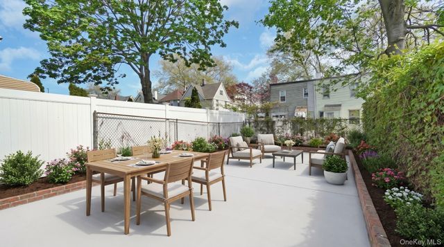 102-12 85th Road, Richmond Hill, NY 11418