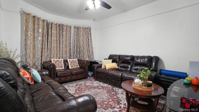 102-12 85th Road, Richmond Hill, NY 11418