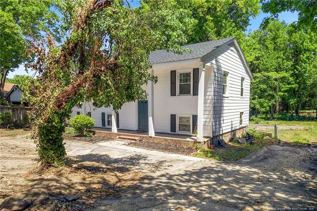 414 Stacy Weaver Drive, Fayetteville, NC 28311