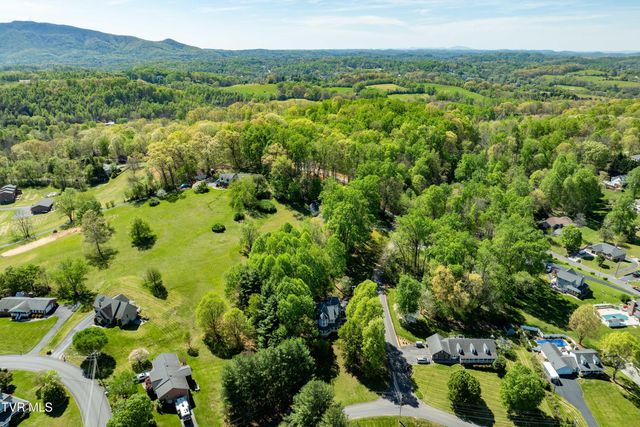 101 Knobb Hill Road, Johnson City, TN 37601