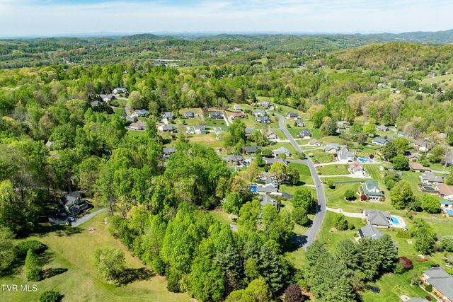 101 Knobb Hill Road, Johnson City, TN 37601