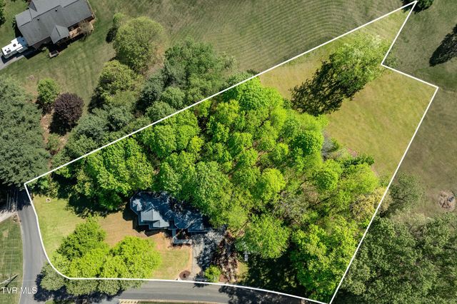 101 Knobb Hill Road, Johnson City, TN 37601