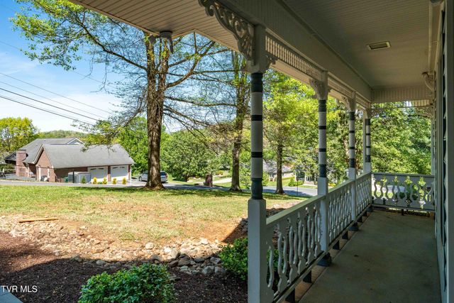 101 Knobb Hill Road, Johnson City, TN 37601