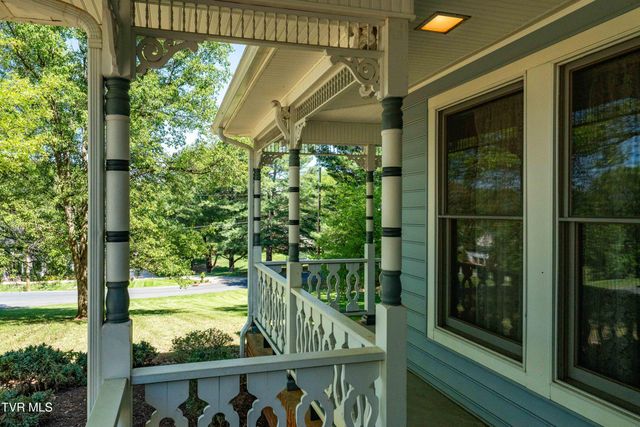 101 Knobb Hill Road, Johnson City, TN 37601