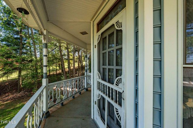 101 Knobb Hill Road, Johnson City, TN 37601