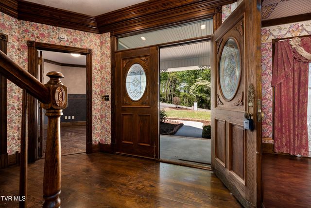 101 Knobb Hill Road, Johnson City, TN 37601