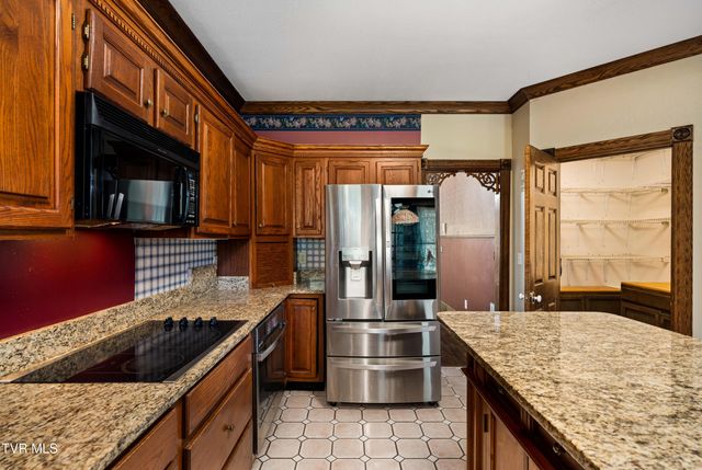 101 Knobb Hill Road, Johnson City, TN 37601