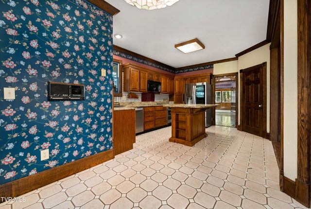 101 Knobb Hill Road, Johnson City, TN 37601