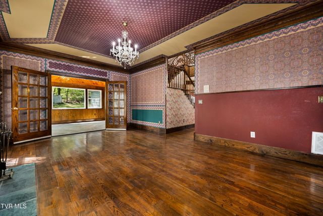 101 Knobb Hill Road, Johnson City, TN 37601