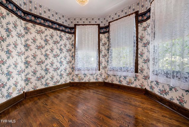 101 Knobb Hill Road, Johnson City, TN 37601