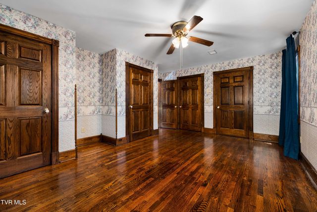 101 Knobb Hill Road, Johnson City, TN 37601