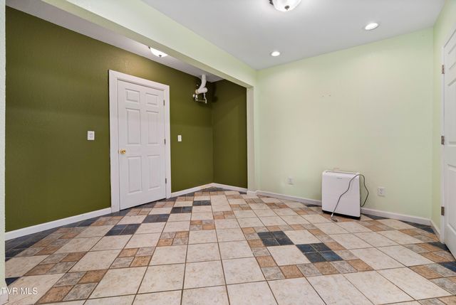 101 Knobb Hill Road, Johnson City, TN 37601