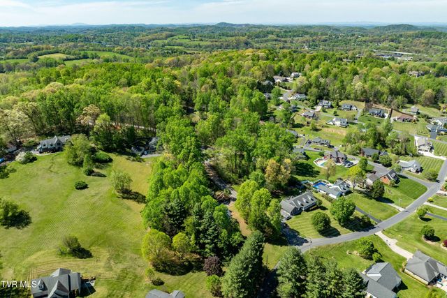 101 Knobb Hill Road, Johnson City, TN 37601