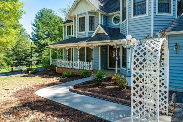 101 Knobb Hill Road, Johnson City, TN 37601