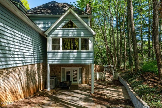 101 Knobb Hill Road, Johnson City, TN 37601