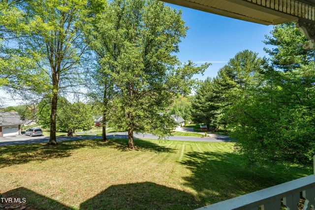 101 Knobb Hill Road, Johnson City, TN 37601