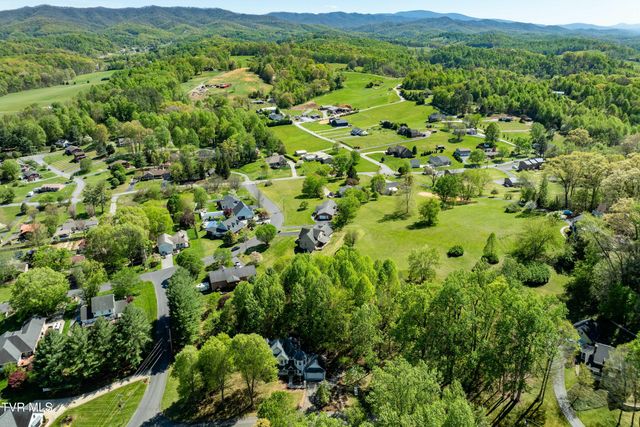 101 Knobb Hill Road, Johnson City, TN 37601