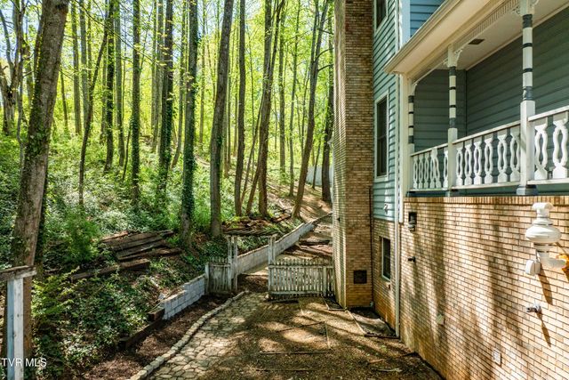 101 Knobb Hill Road, Johnson City, TN 37601