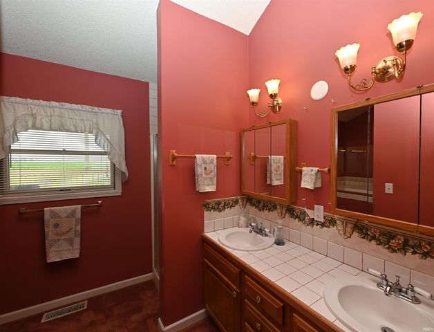 213 S Park Drive, Monticello, IN 47960
