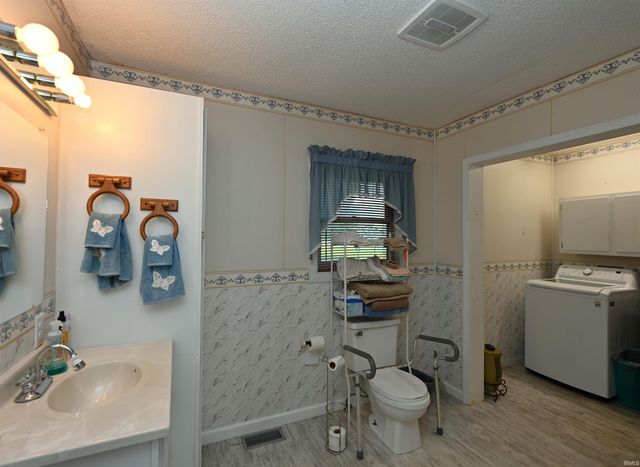 213 S Park Drive, Monticello, IN 47960