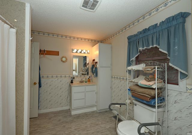 213 S Park Drive, Monticello, IN 47960