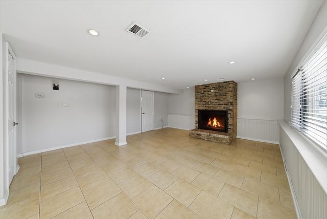 7635 S Oconto Avenue, Bridgeview, IL 60455