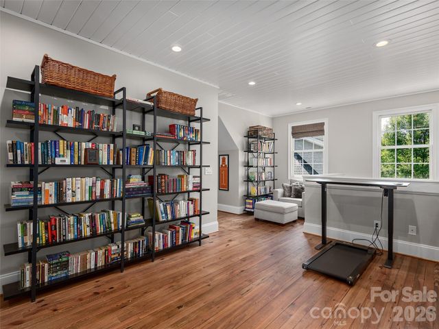 1910 Bearberry Lane, Asheville, NC 28803