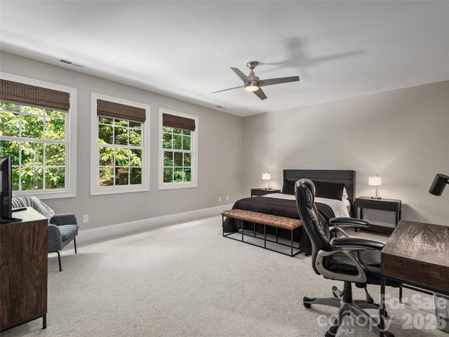 1910 Bearberry Lane, Asheville, NC 28803