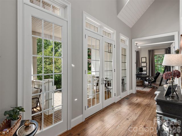 1910 Bearberry Lane, Asheville, NC 28803