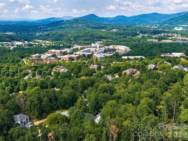 1910 Bearberry Lane, Asheville, NC 28803