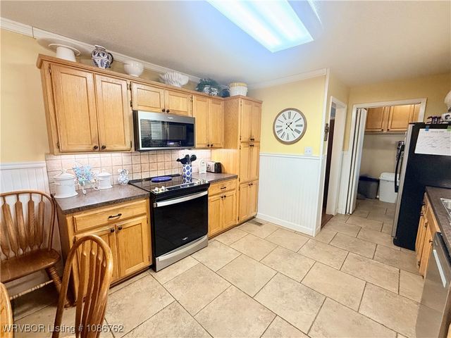 825 Berry Street, Greenwood, AR 72936