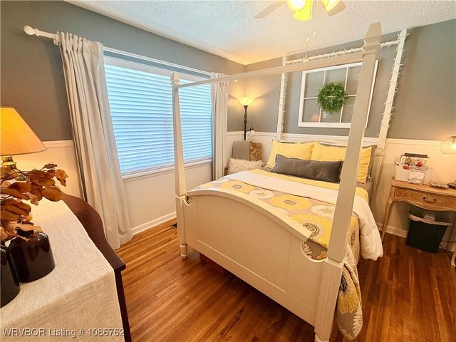 825 Berry Street, Greenwood, AR 72936