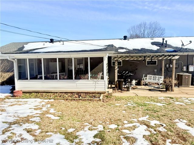 825 Berry Street, Greenwood, AR 72936