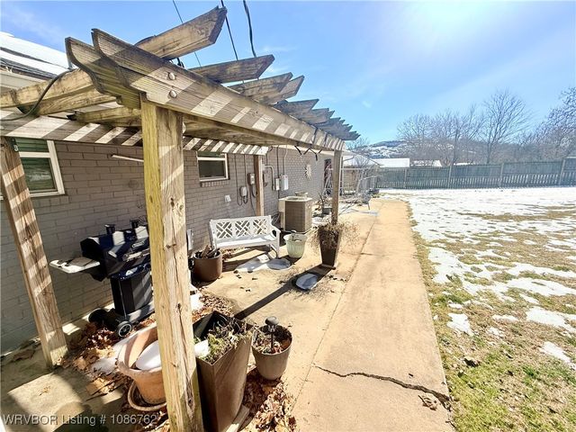 825 Berry Street, Greenwood, AR 72936