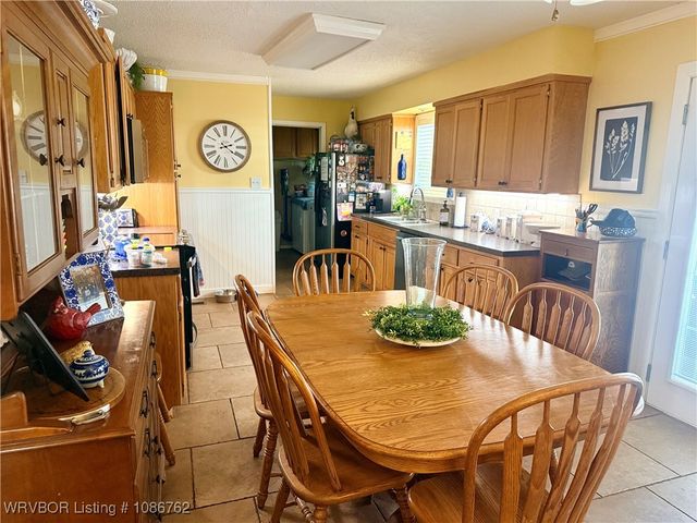 825 Berry Street, Greenwood, AR 72936