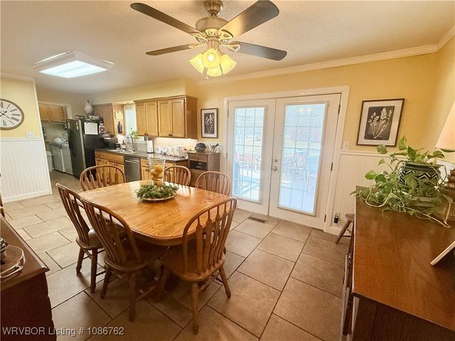 825 Berry Street, Greenwood, AR 72936