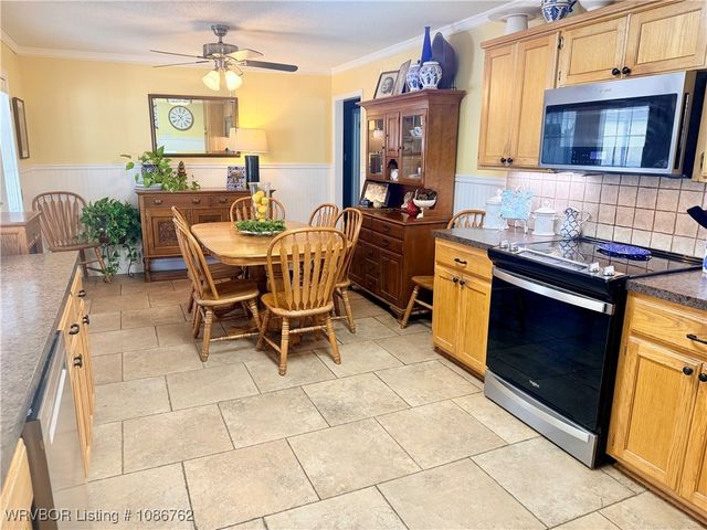 825 Berry Street, Greenwood, AR 72936