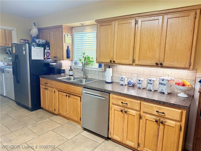 825 Berry Street, Greenwood, AR 72936