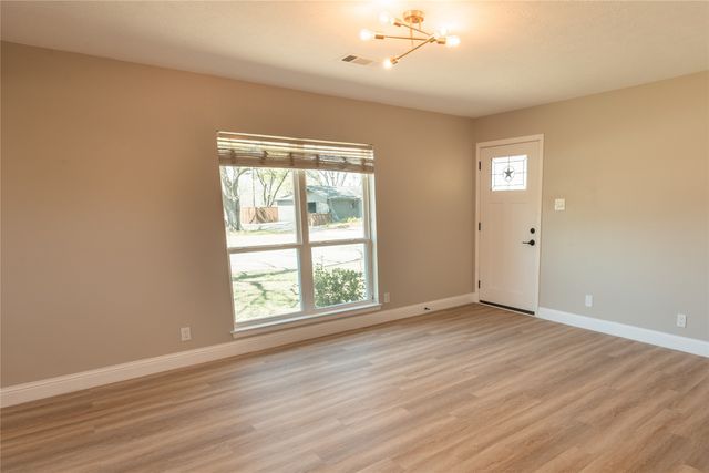 602 N Morris Street B, Mckinney, TX 75069