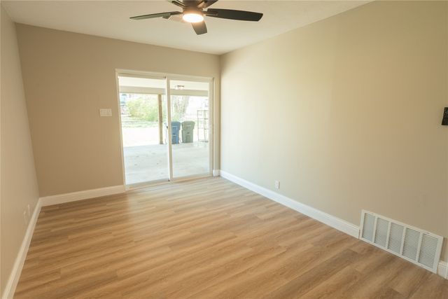 602 N Morris Street B, Mckinney, TX 75069