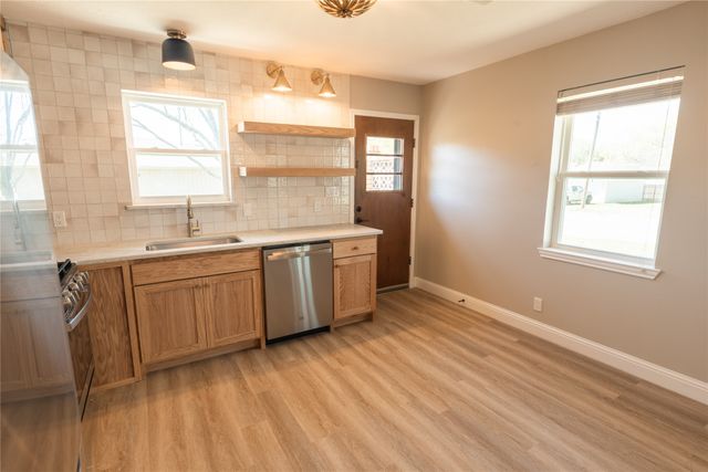 602 N Morris Street B, Mckinney, TX 75069