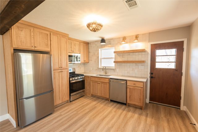 602 N Morris Street B, Mckinney, TX 75069