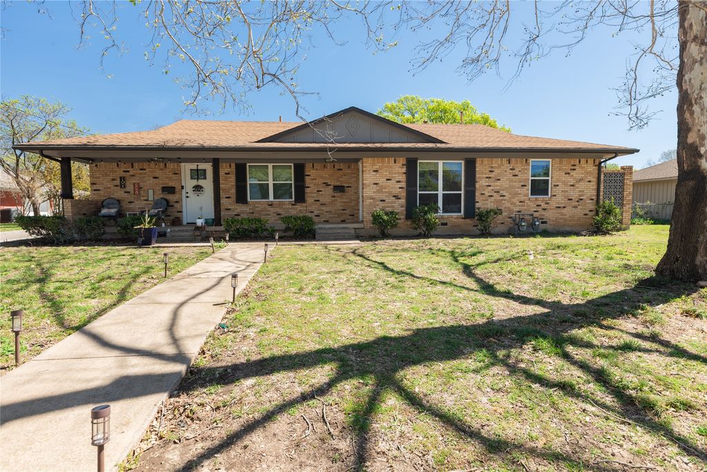 602 N Morris Street B, Mckinney, TX 75069