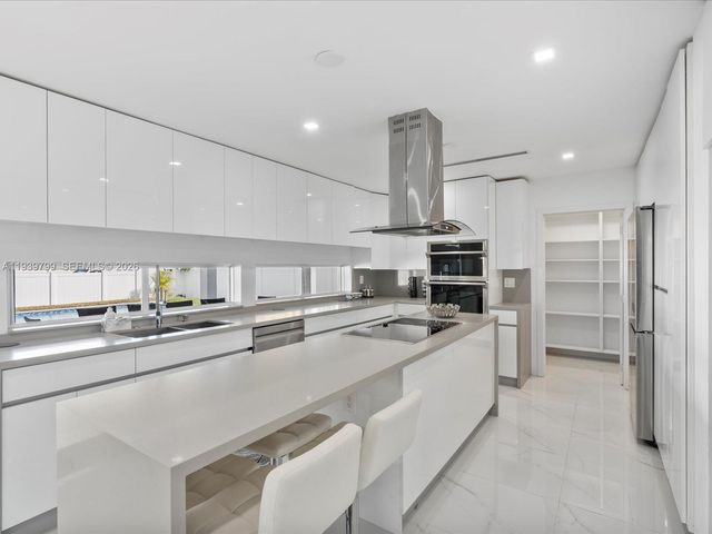 4901 Grant St, Hollywood, FL 33021