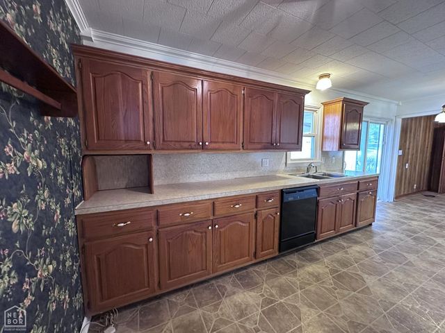 865 N 2nd Avenue, Piggott, AR 72454