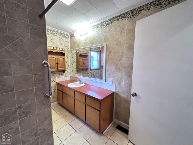 865 N 2nd Avenue, Piggott, AR 72454