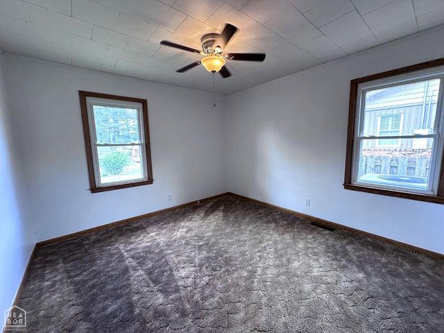 865 N 2nd Avenue, Piggott, AR 72454